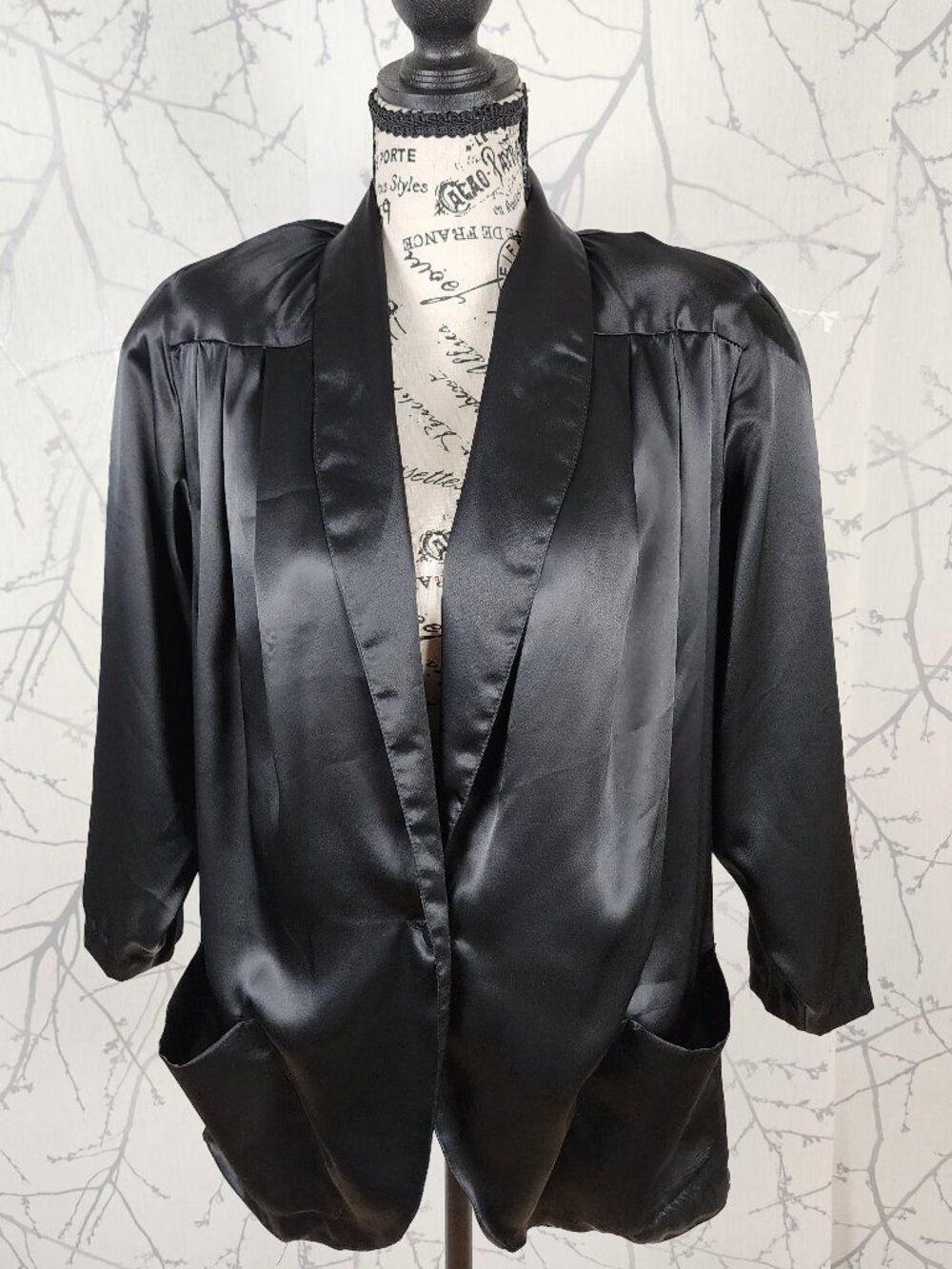 Ziba Petite Black Satin Pleated Single Button Unstructured Blazer